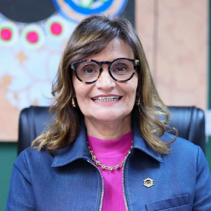 Adriana Helena dos Santos Moreira